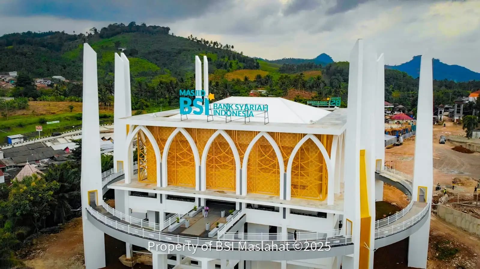 Masjid BSI yang Dikelola BSI Maslahat Menjangkau Umat di Ruang Kehidupan Nyata