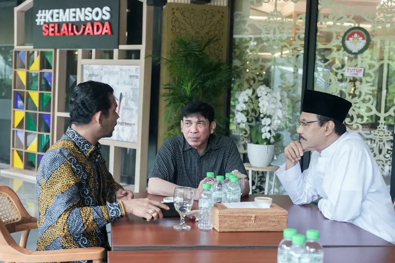 Kemensos Salurkan Santunan Duka dan Bantuan Alat Salat Korban Banjir di Aceh