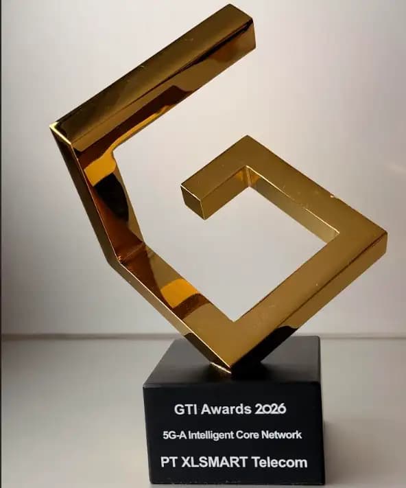 XLSMART Raih Penghargaan Inovasi Teknologi GTI Award  dan Jaringan 5G Tercepat dari Ookla