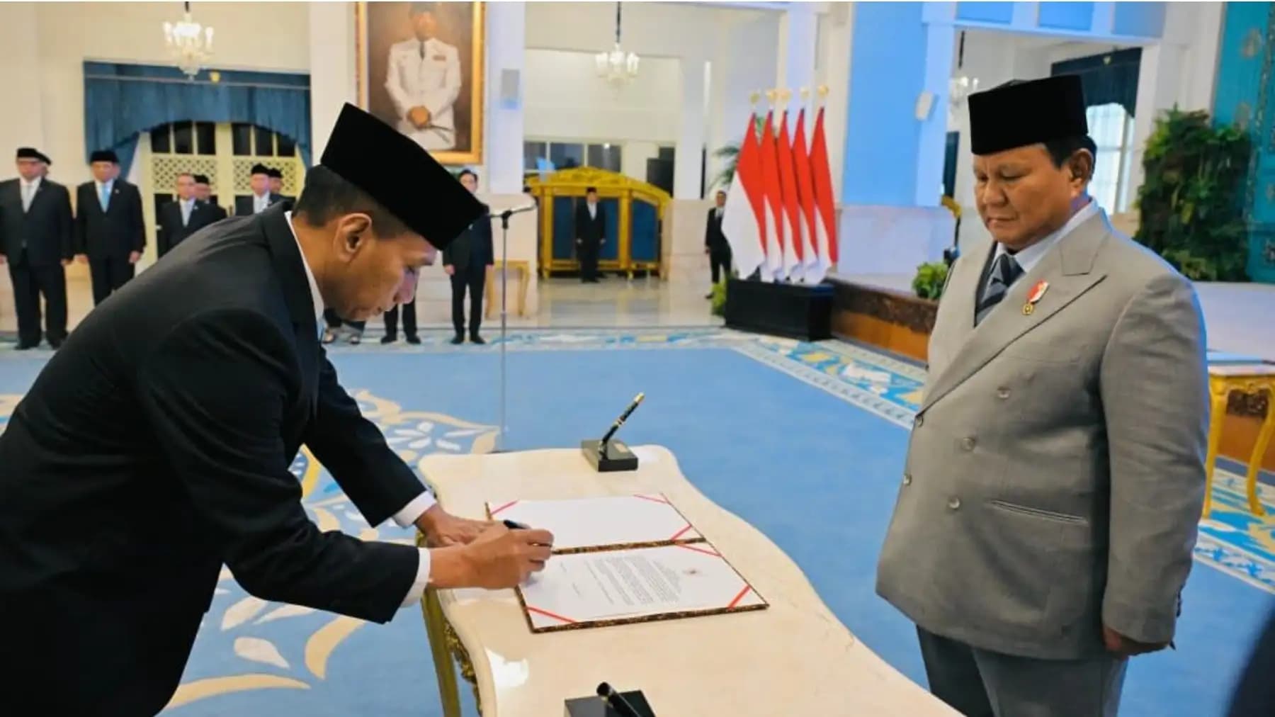 Presiden Prabowo Lantik Dua Wakil Menteri dan Dua Asisten Khusus Presiden di Istana Negara