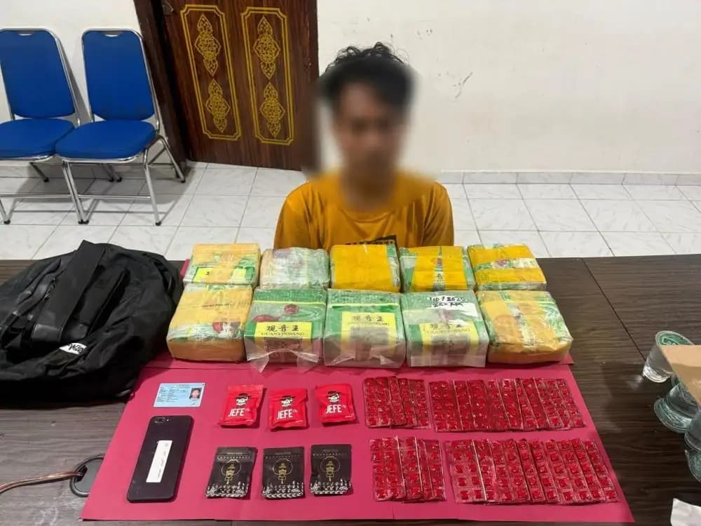 Polda Riau Gagalkan Penyelundupan 10 Kg Sabu dan Ganja dari Malaysia, Kurir Dijanjikan Rp100 Juta