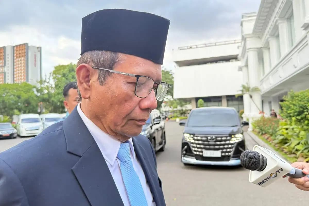 Mahfud MD hingga Yusril Ihza Mahendra Hadiri Pelantikan Komite Reformasi Polri di Istana