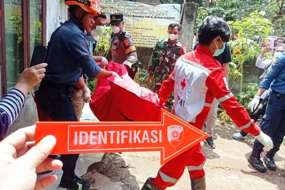 Warga Ciseeng Bogor Geger Temukan Mayat Pria Membusuk di Kamar Mandi
