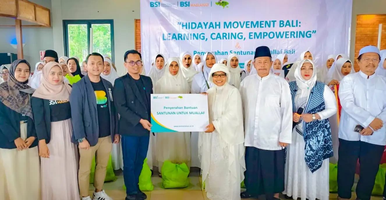 BSI Maslahat Perkuat Iman 100 Mualaf Bali Lewat Program Hidayah Movement