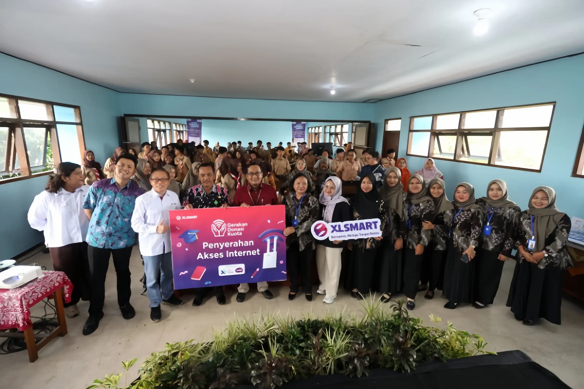 XLSMART Dukung Digitalisasi Pendidikan di Kota Blitar via “Kelas Cerdas Digital” dan Gerakan Donasi Kuota