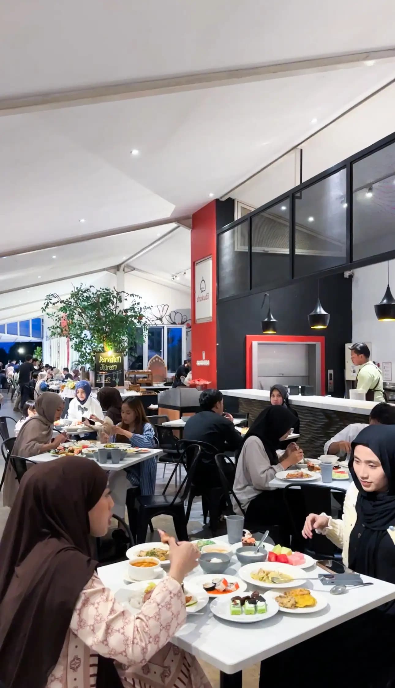 SERUMPUN, Semarak Ramadan Paduan Rasa Nusantara Hadir di Kontena Hotel